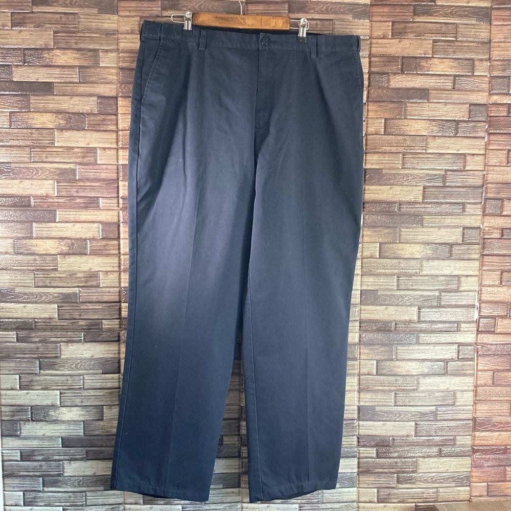 EUC Mens Vintage L.L Bean Navy Blue Comfort Waist Pleated Pants Size 42x34